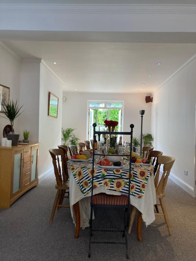 Burlington Palace Eastbourne Seafront Villa With Garden. Экстерьер фото